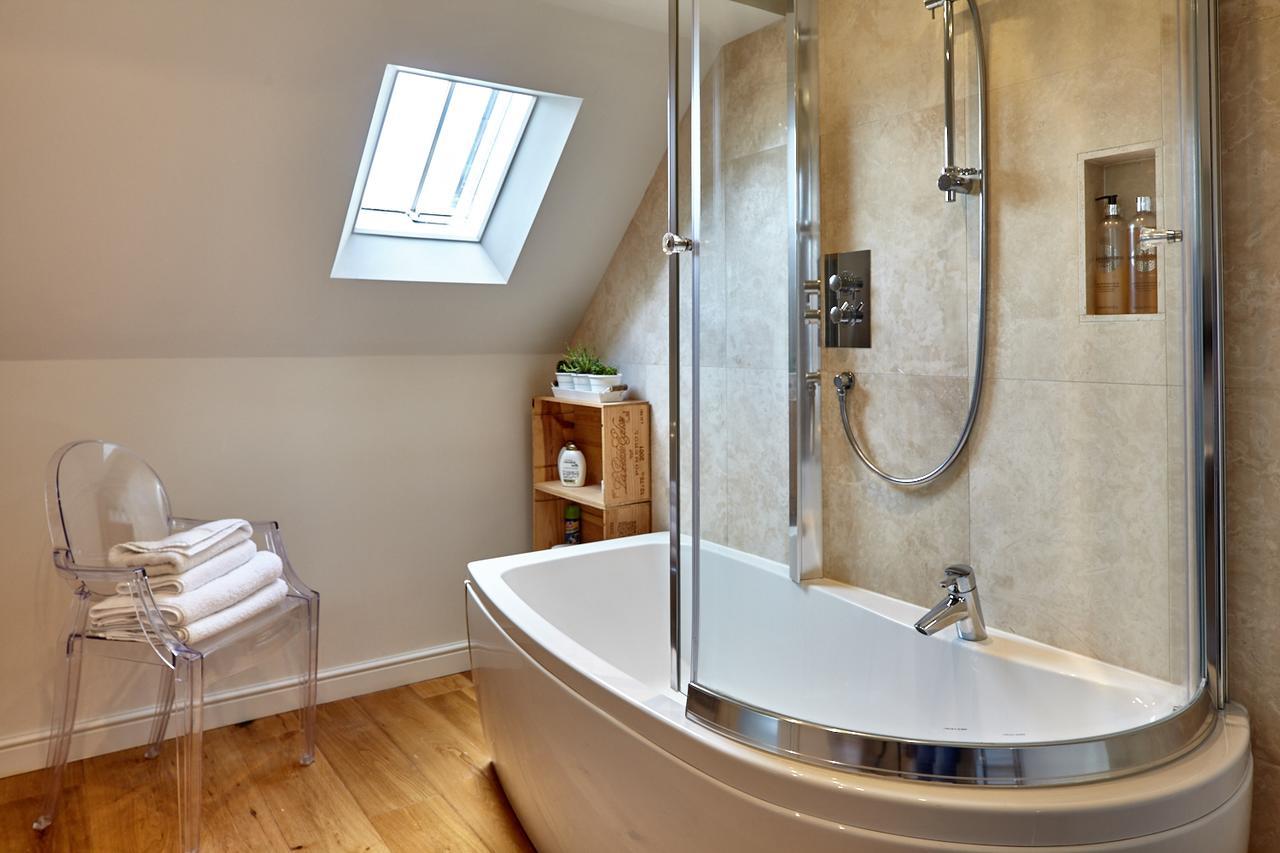 Duchy Rag House Bed & Breakfast Swindon Exterior photo